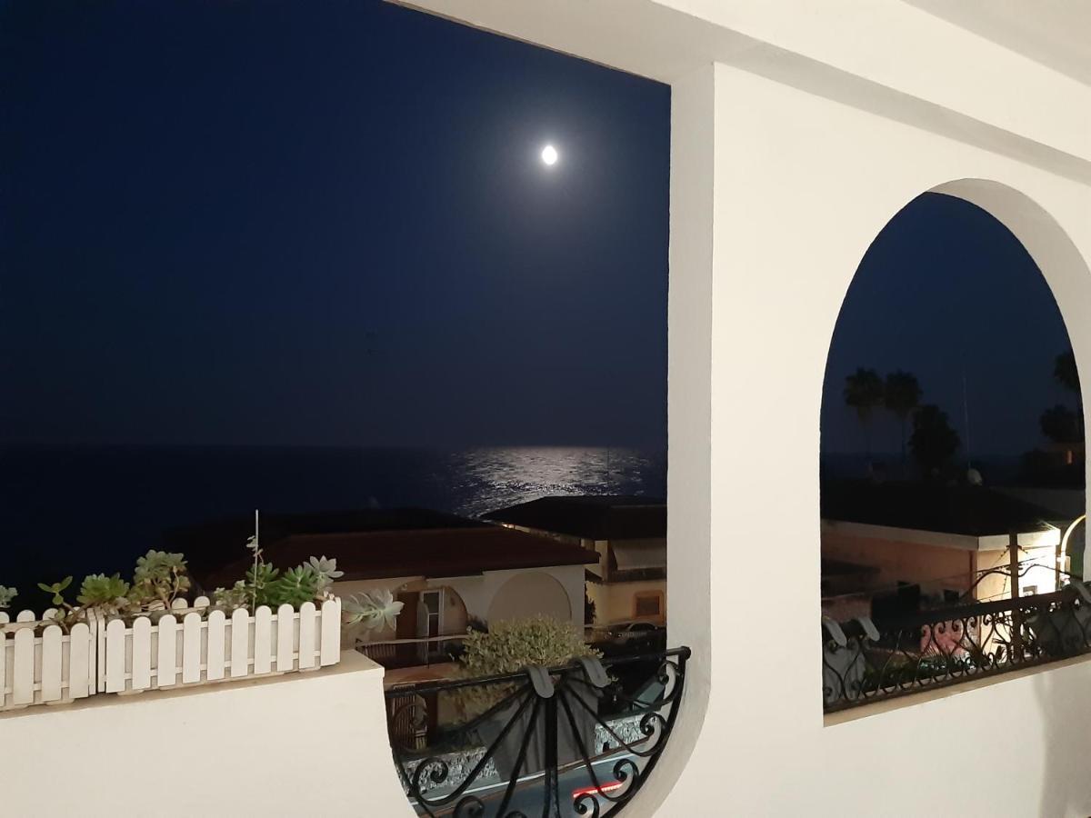B&B Sea Terrace 아치카스텔로 외부 사진